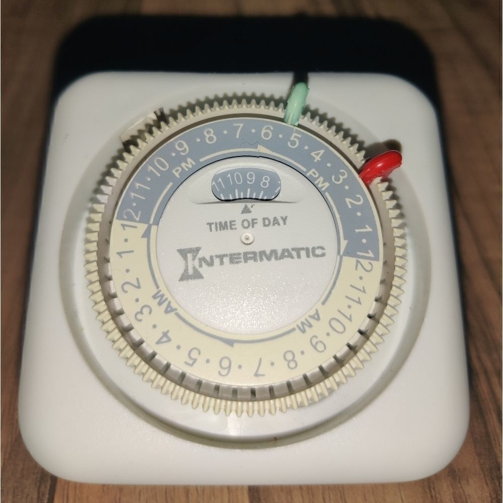 Intermatic Time All Plug-In Appliance Light Timer - Picture 3 of 8